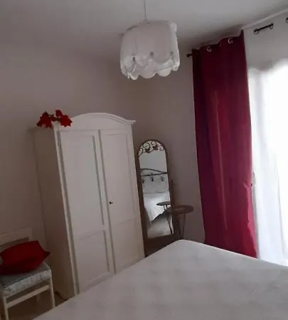 Πανσιόν Via Roma 224