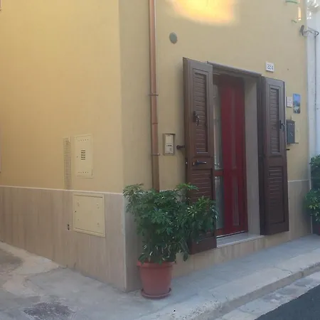 Via Roma 224 4*